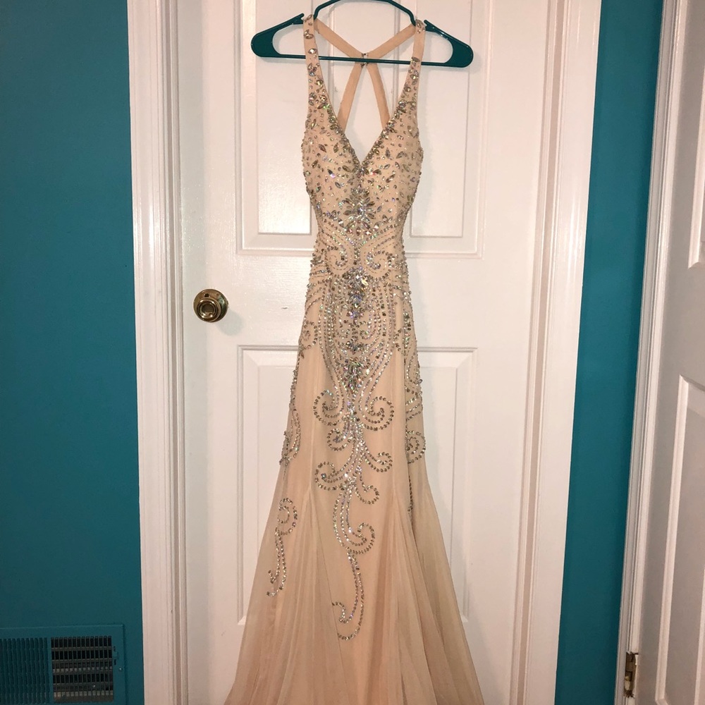 Beautiful mermaid fit prom dress